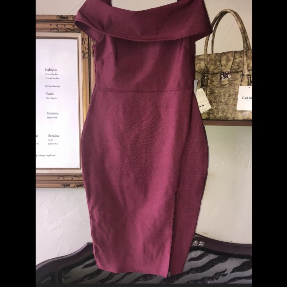 Missguided Off Shoulder Burgundy Bandage Dress NWT Size 8 - Picture 4 of 10
